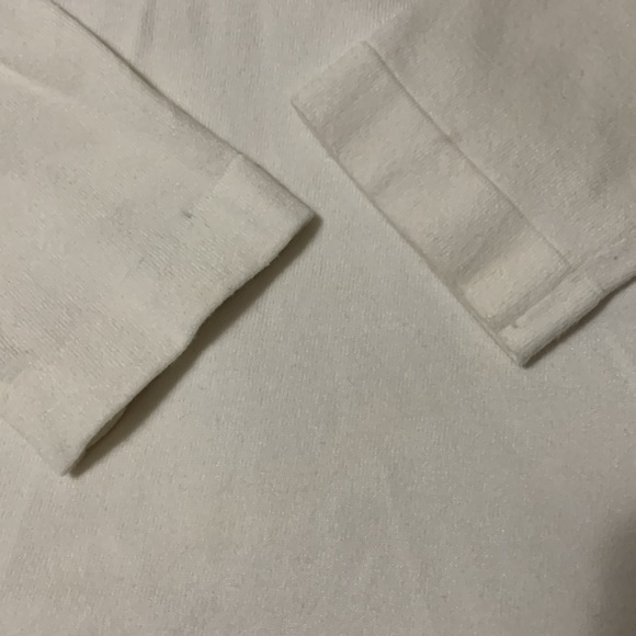 White pullover v neck sweater - Picture 5 of 5